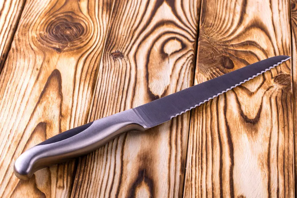 What Is a Serrated Knife? Choppy Choppy