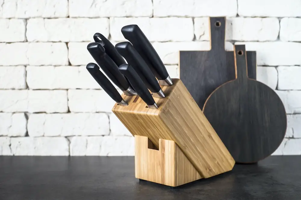 knife block vs magnetic knife holder