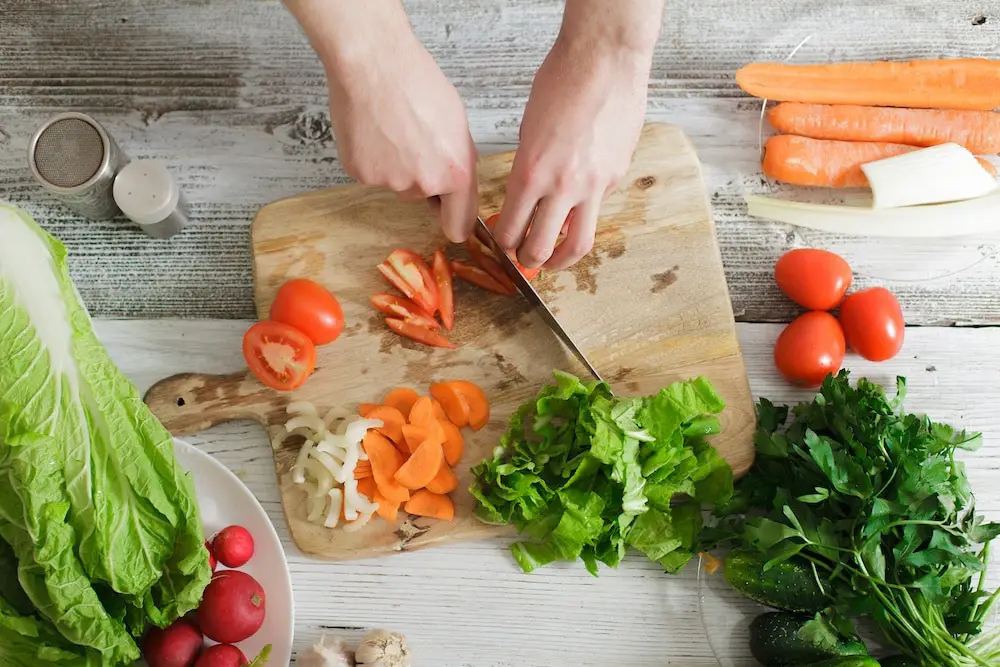 tips on how to use a slicing knife